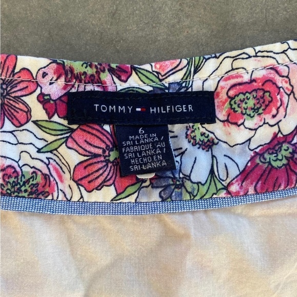 Tommy Hillfiger Size 6 floral dress - Picture 4 of 5